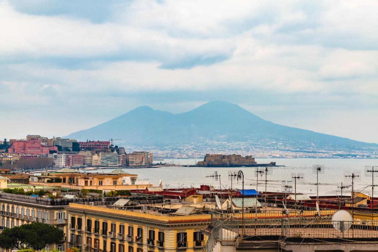 Seaview Apartment In Posillipo By Wonderful Italy เนเปิลส์ ภายนอก รูปภาพ